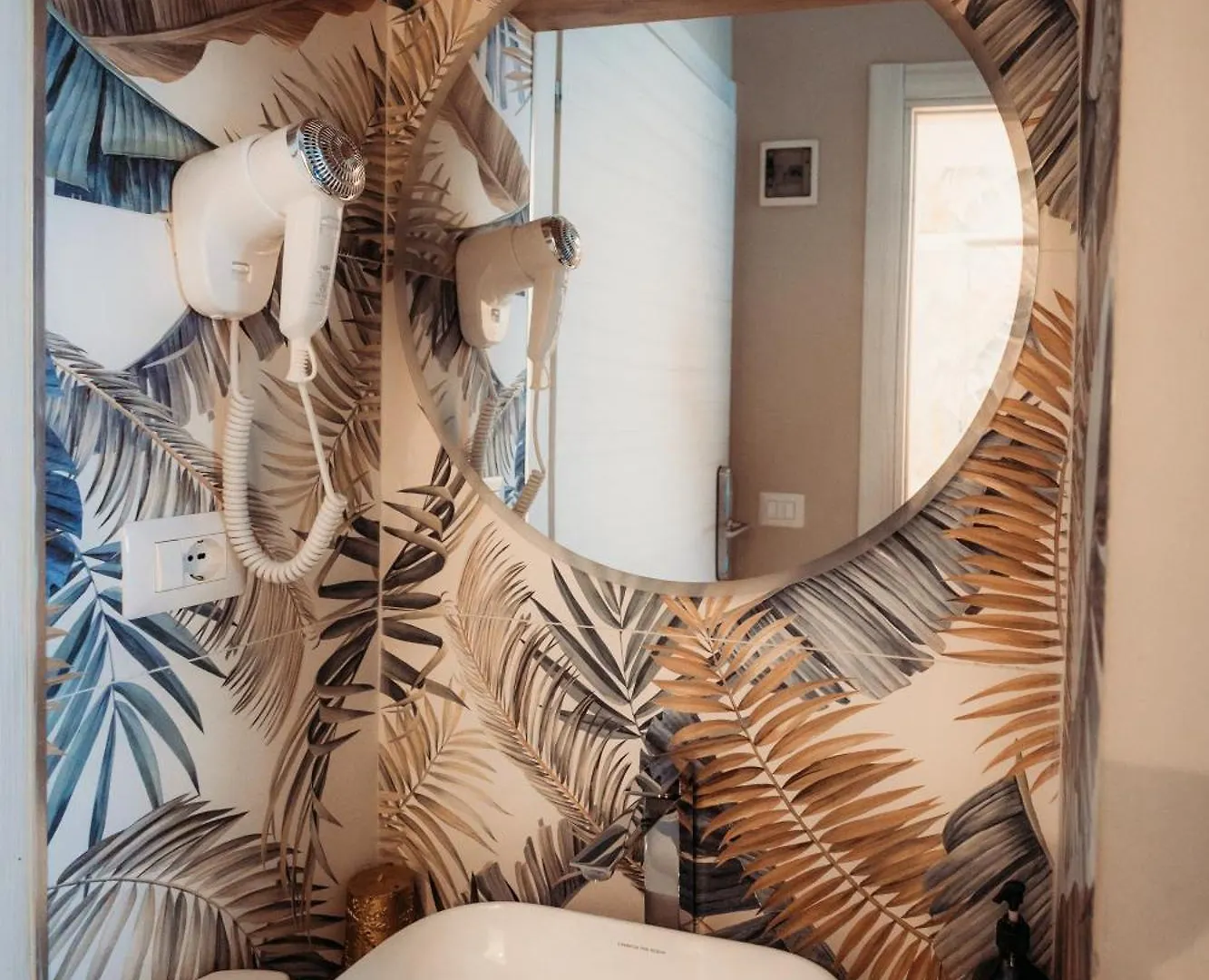 **  Hotel Domus Tiberina روما إيطاليا