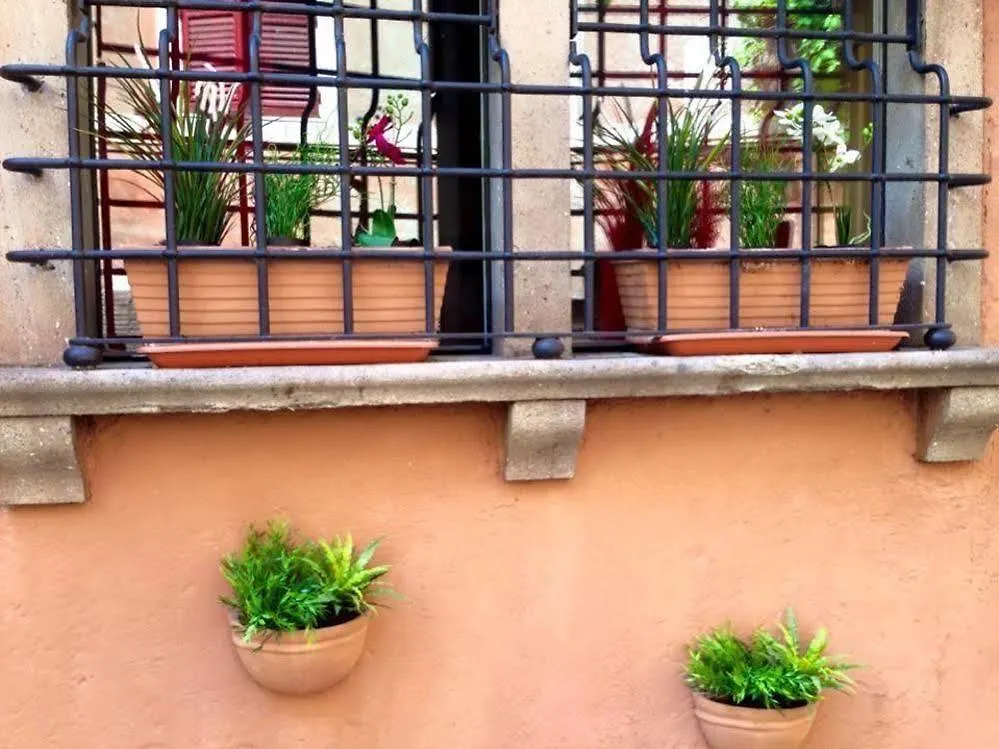 Hotel Domus Tiberina Rome 2*,