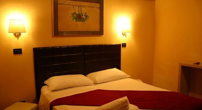 **  Hotel Domus Tiberina Rome Italie