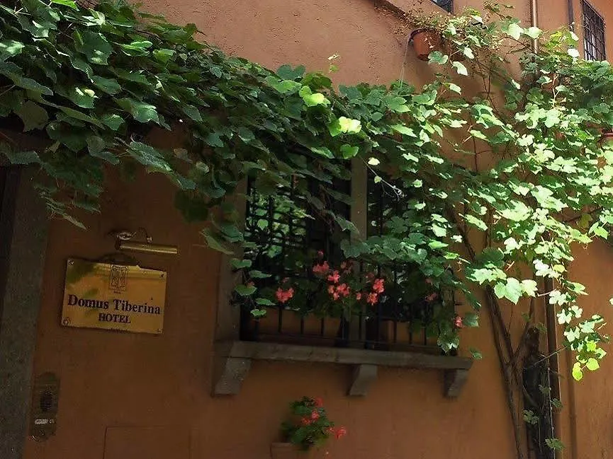 Hotel Domus Tiberina Rome
